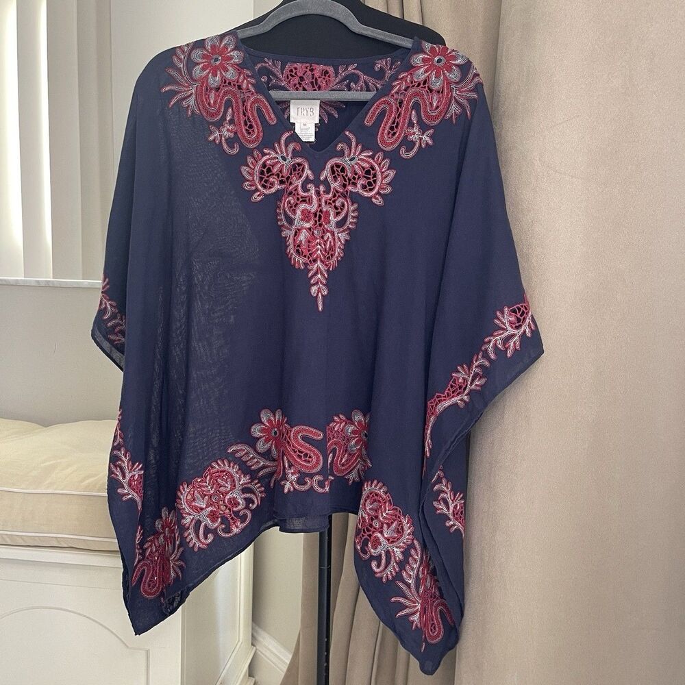Anthropologie TRYB 212 Sahara Mural Embroidered Blue Cotton V-Neck Top Size M